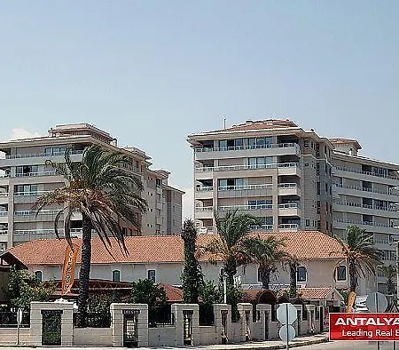 Konyaalti Beach Apartment *