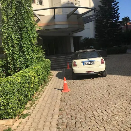 Konyaalti Beach Apartment Antalya
